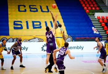BCM U Pitești a reușit break-ul în seria cu BC CSU Sibiu