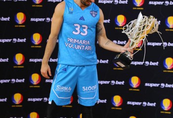 Dani Popescu a semnat cu Dinamo București