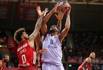 Barcelona se impune pe terenul lui Bayern, Steaua Roșie a produs surpriza la Tel Aviv