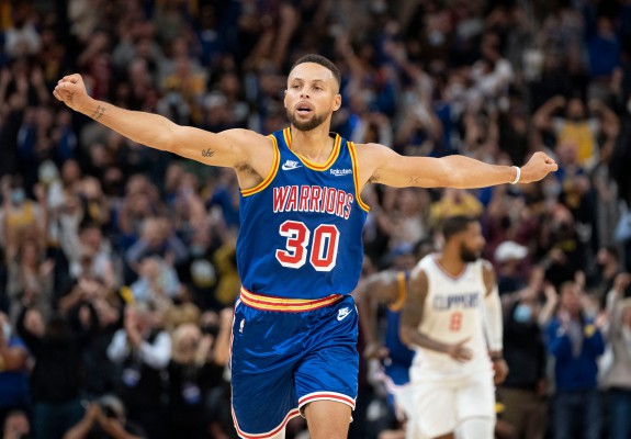 Warriors o răpune și pe Clippers, după un meci perfect făcut de Curry