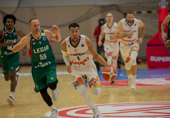 CSM Oradea merge pe terenul Legiei Varșovia în FIBA Europe Cup