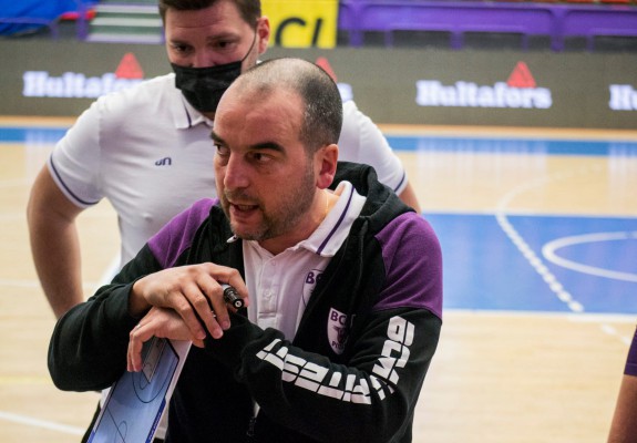 Tudor Costescu: „Jucătorii din teren fac eforturi mari pentru a suplini lipsa accidentaților”