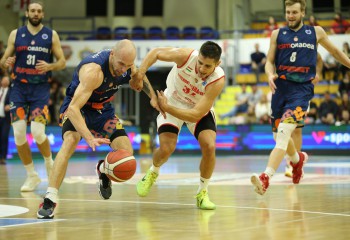 CSM Oradea joacă cu Szolnok pentru calificarea în faza următoare din FIBA Europe Cup