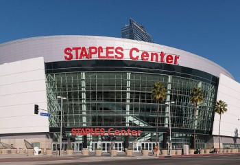 Staples Center își schimbă denumirea după 22 de ani