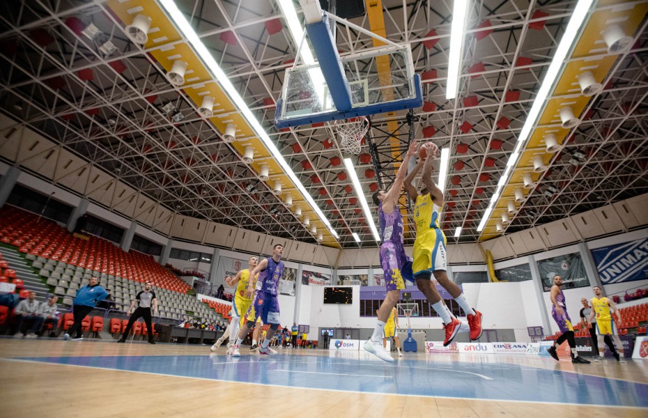 MTS: Accesul spectatorilor în sălile de sport, permis în proporție de 30%