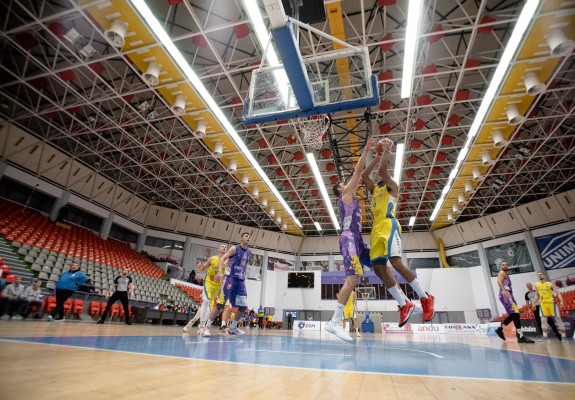 MTS: Accesul spectatorilor în sălile de sport, permis în proporție de 30%