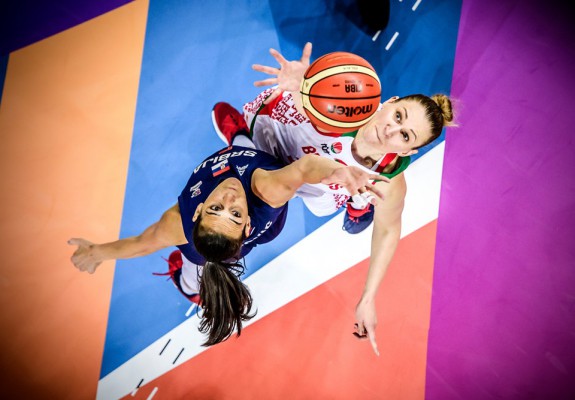 Serbia a câștigat cel mai strâns meci și Spania a făcut scorul primei zile la Women's Eurobasket 2019