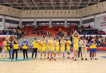 CSU Sibiu urcă pe loc de playoff după victoria cu CSM Focșani