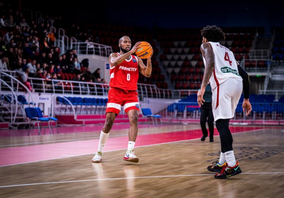 BCL: Chris Dowe trimite în meci decisiv seria dintre Prometey și Hapoel Ierusalim