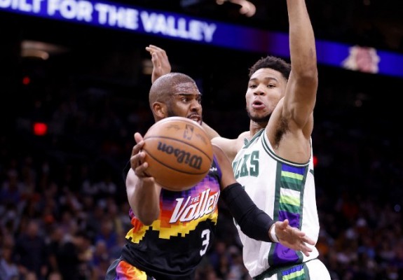 Phoenix Suns, victorie în reeditarea finalei din 2021