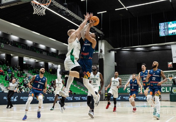 CSM Oradea, duel cu Sporting Lisabona pentru primul loc în grupa din FIBA Europe Cup