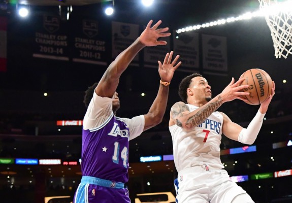 Los Angeles Clippers a câștigat la o posesie diferență duelul cu rivala Los Angeles Lakers