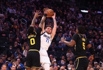 Dallas Mavericks reușește un run de 26-1 în ultimul sfert și câștigă în fața lui Golden State Warriors
