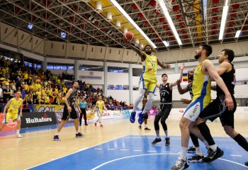 Javion Blake, season-high în victoria cu U-BT Cluj Napoca