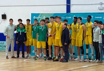 Juniorii români de la Betis Sevilla, campioni în competițiile juvenile spaniole