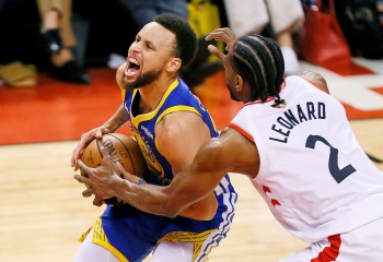 NBA: Golden State Warriors câștigă în Toronto și păstrează șanse la titlu