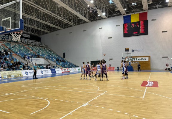 SCM U Craiova a trimis în decisiv seria de play-off cu FC Argeș Basketball