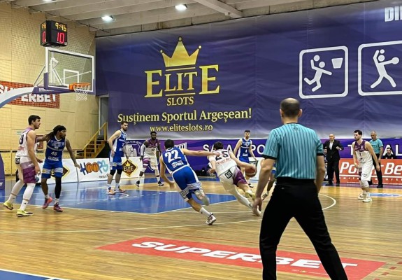FC Argeș Basketball se califică la limită în semifinalele LNBM