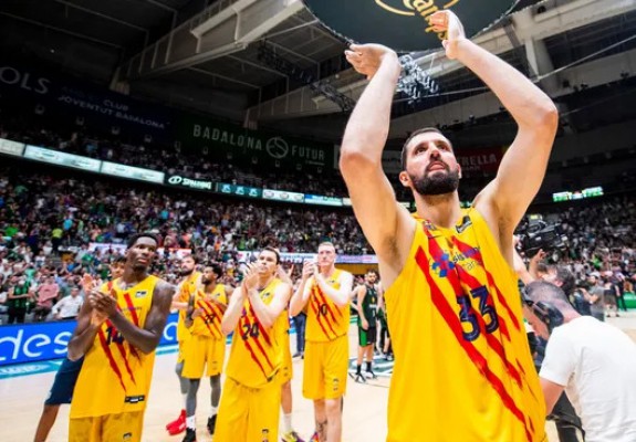 FC Barcelona s-a calificat în finala Ligii ACB, în ciuda unei prestații modeste pe plan ofensiv în prima repriză cu Joventut Badalona