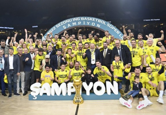 Fenerbahce Istanbul este noua campioană a Turciei