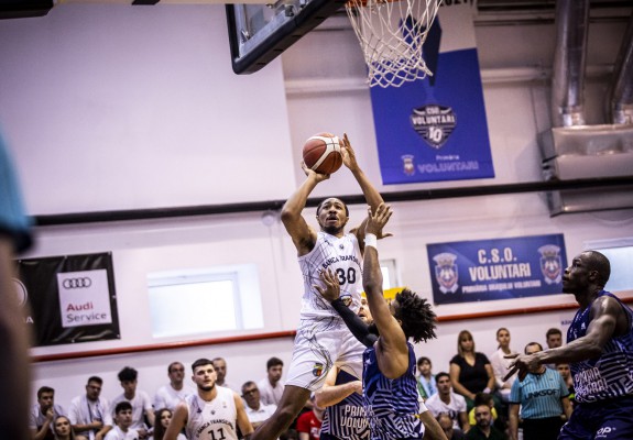 O nouă echipă din Italia e interesată de serviciile lui Elijah Stewart