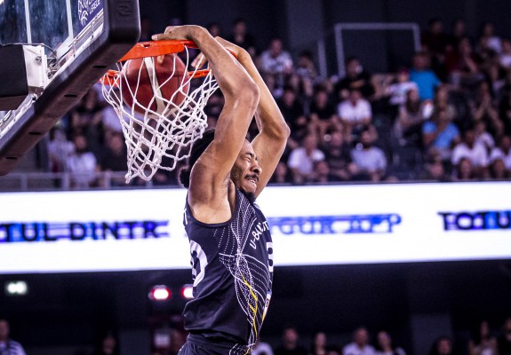 Elijah Stewart, la al doilea joc al lui Pelicans în care nu este introdus pe teren