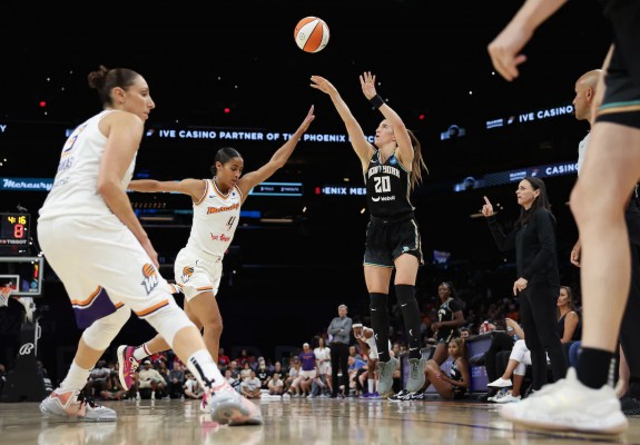 Sabrina Ionescu a marcat coșul victoriei pentru New York Liberty în duelul cu Chicago Sky