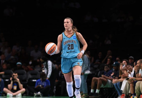 Sabrina Ionescu a făcut din nou istorie în WNBA