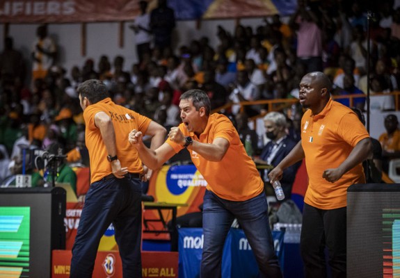 Miguel Angel Hoyo s-a calificat cu naționala Coastei de Fildeș la FIBA World Cup 2023