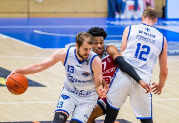 Dragoș Diculescu, debut solid în calitate de căpitan al lui Zwolle