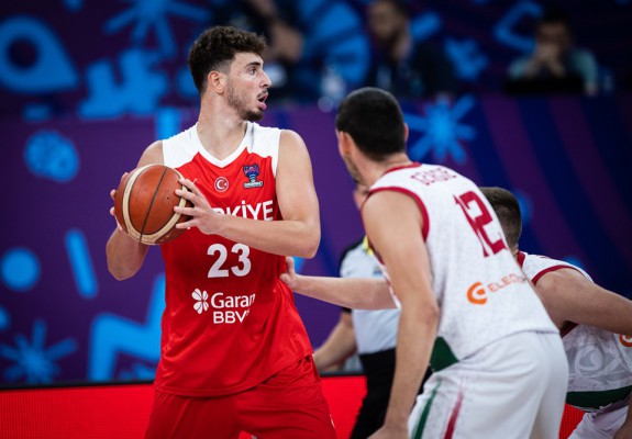 Performerii zilei cu numărul trei la EuroBasket