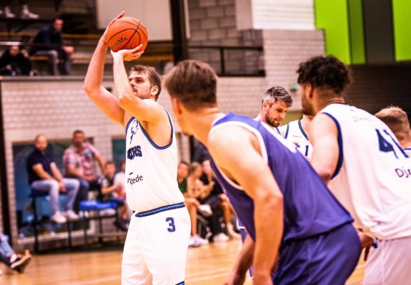 Landstede Hammers a câștigat în prelungiri un amical cu Hubo Limburg