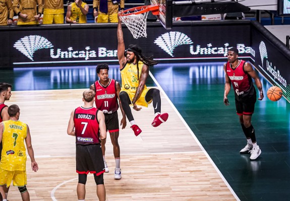 Opt echipe se luptă pentru ultimele patru locuri din Basketball Champions League