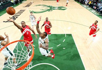 NBA: Toronto Raptors o învinge pe Milwaukee Bucks pentru a treia oară consecutiv și este la un pas de finala NBA