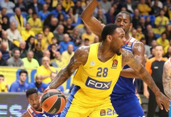 Tarik Black, eliminat după doar două minute în ultimul meci al lui Olympiacos