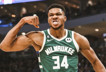Noapte plină cu meciuri din NBA în oferta Superbet