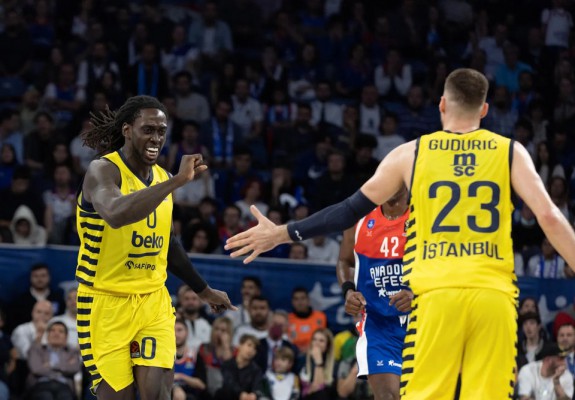 Fenerbahce a rămas singura echipă fără înfrângere în Euroligă după cinci etape