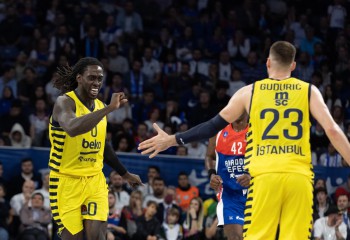 Fenerbahce a rămas singura echipă fără înfrângere în Euroligă după cinci etape