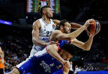 Real Madrid a câștigat duelul finalistelor precedentului sezon al Euroligii
