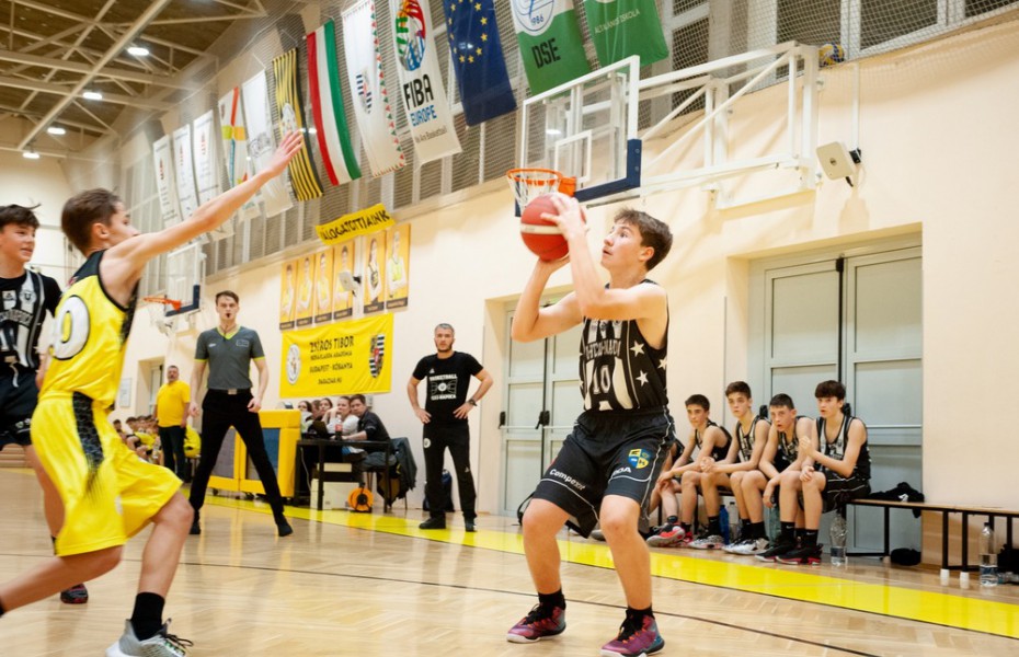 EYBL U14: Știința București continuă parcursul perfect, U-BT Cluj și CSM Oradea au obținut noi victorii