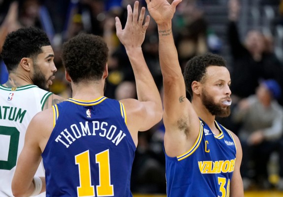 Golden State Warriors s-a impus la prima întâlnire cu Boston Celtics după finala sezonului precedent