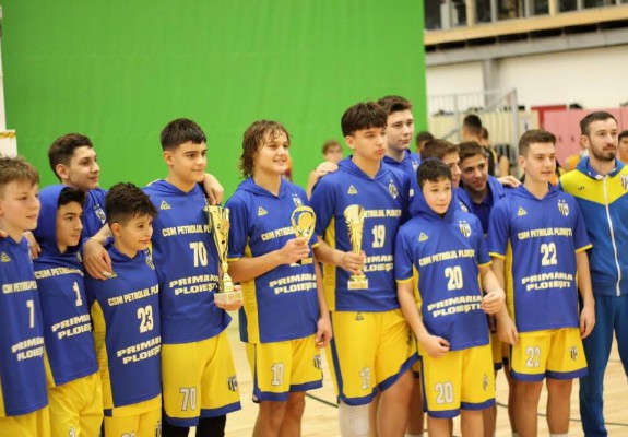 Trei echipe reprezintă România într-un nou turneu EYBL U14