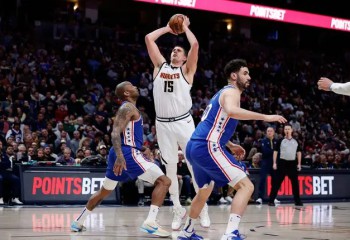 Nikola Jokic, triple-double în victoria lui Denver contra Philadelphiei