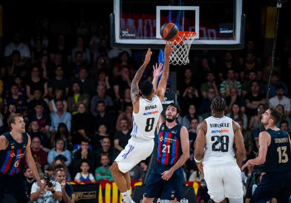 Barcelona, victorie în El Clasico după un sfert trei excelent