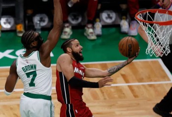 Miami Heat a câștigat pe terenul lui Boston Celtics în deschiderea finalei Conferinței de Est