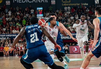 Pinar Karsiyaka s-a calificat în finala campionatului Turciei, după 3-1 cu Turk Telekom