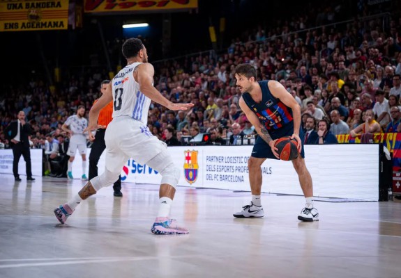 FC Barcelona s-a desprins în finala ligii ACB