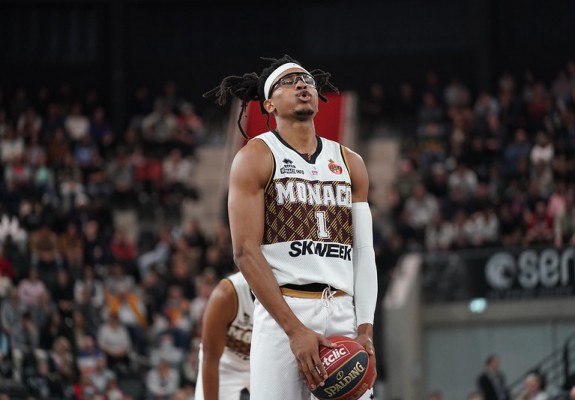 Chima Moneke a semnat cu Baskonia și rămâne în Euroligă