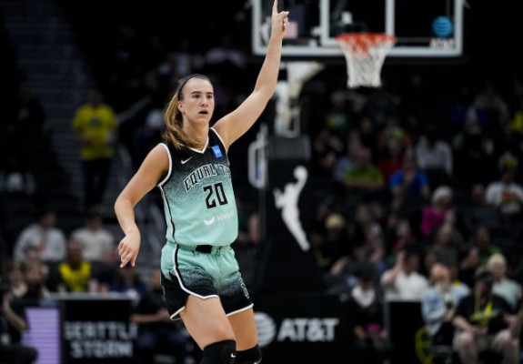 Echipa Sabrinei Ionescu a oprit seria de opt victorii a liderului din WNBA