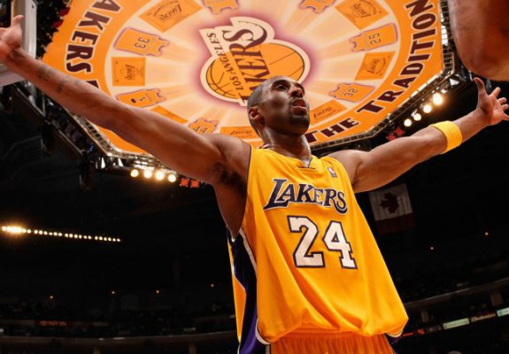 Los Angeles Lakers îi dedică o statuie lui Kobe Bryant în fața Crypto.com Arena